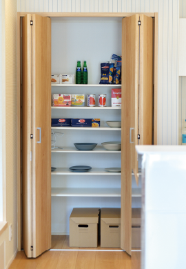 まとめ買いや備蓄の強い味方！パントリー